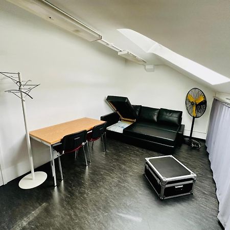 Raum Und Zeit Lägenhet Zürich Exteriör bild